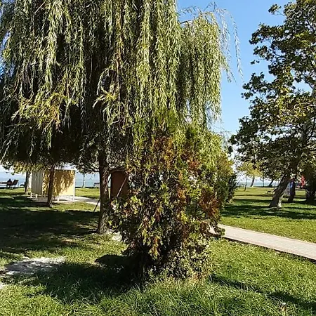 Сasa de vacaciones Diana Nyaralo Balatonfenyves