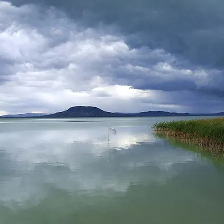 Vakantiehuis Diana Nyaralo Balatonfenyves